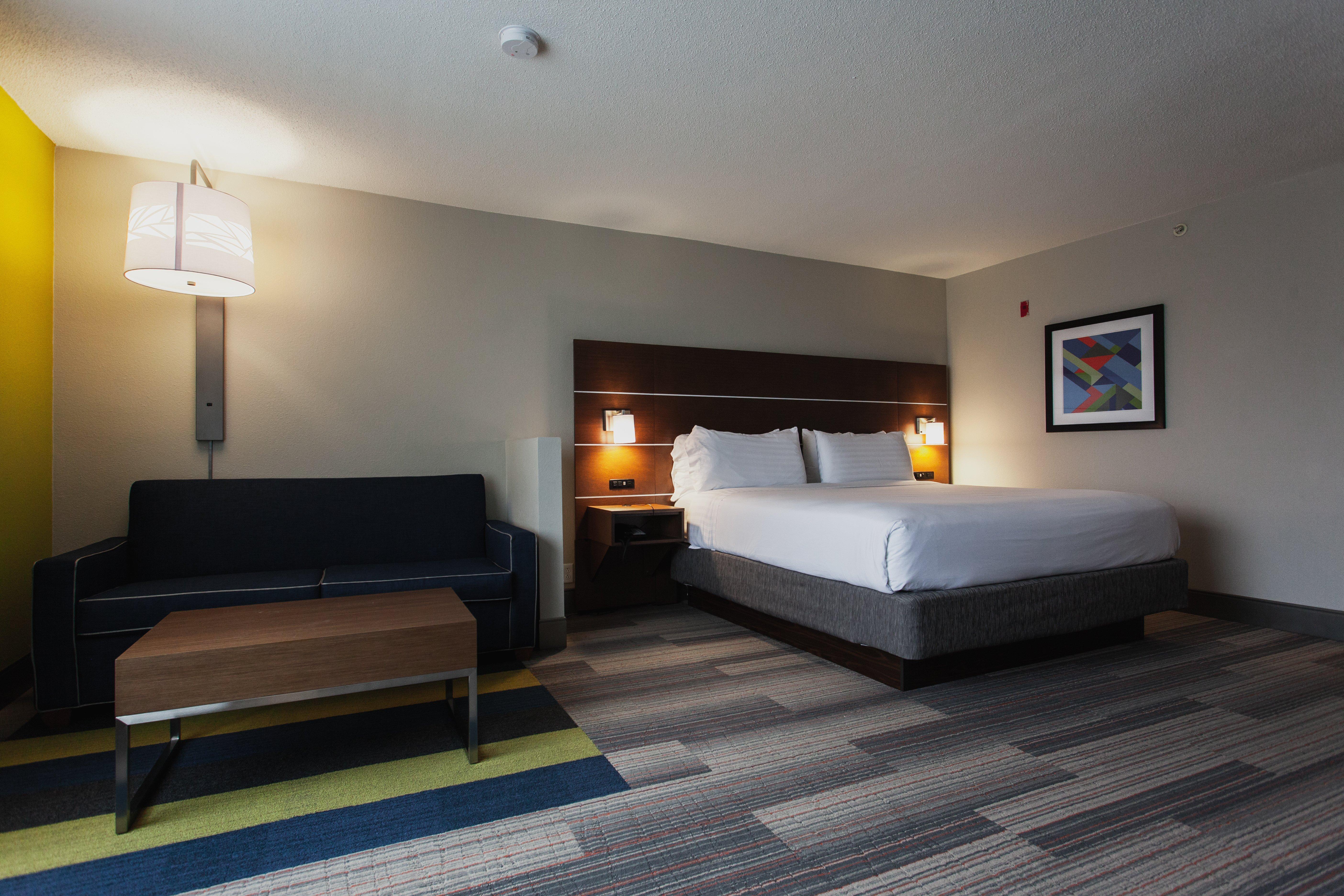 Holiday Inn Express & Suites Atlanta Perimeter Mall Hotel By Ihg Sandy Springs Dış mekan fotoğraf