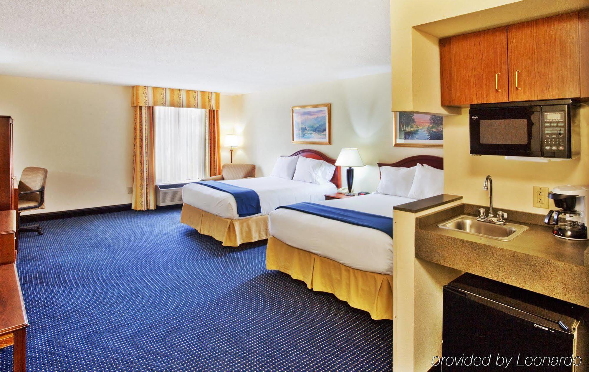 Holiday Inn Express & Suites Atlanta Perimeter Mall Hotel, An Ihg Hotel Sandy Springs Oda fotoğraf